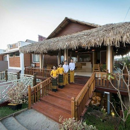 Hotel Queen Jamadevi Mawlamyine Exterior photo